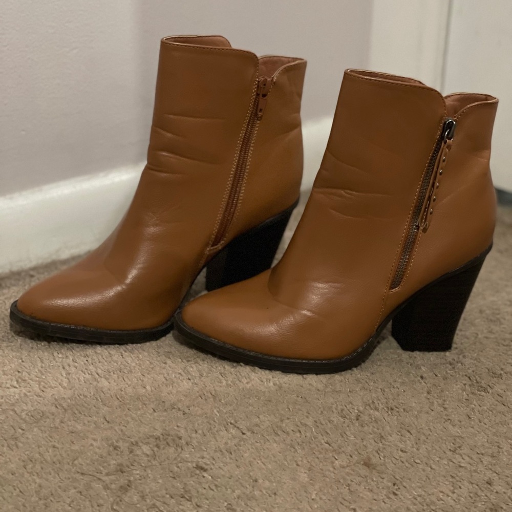 Wild diva ankle boots